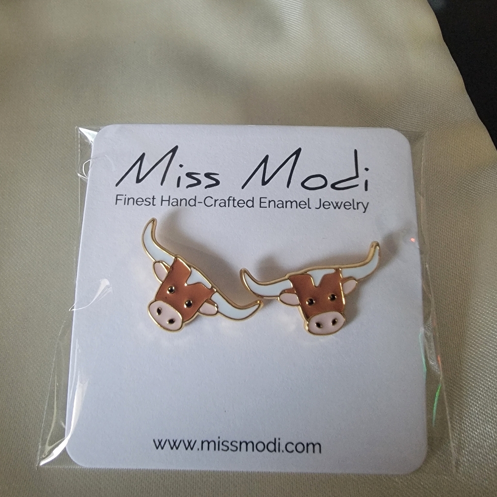 Longhorn Miss Modi 24K Gold Plated Light Brown Stud Earrings